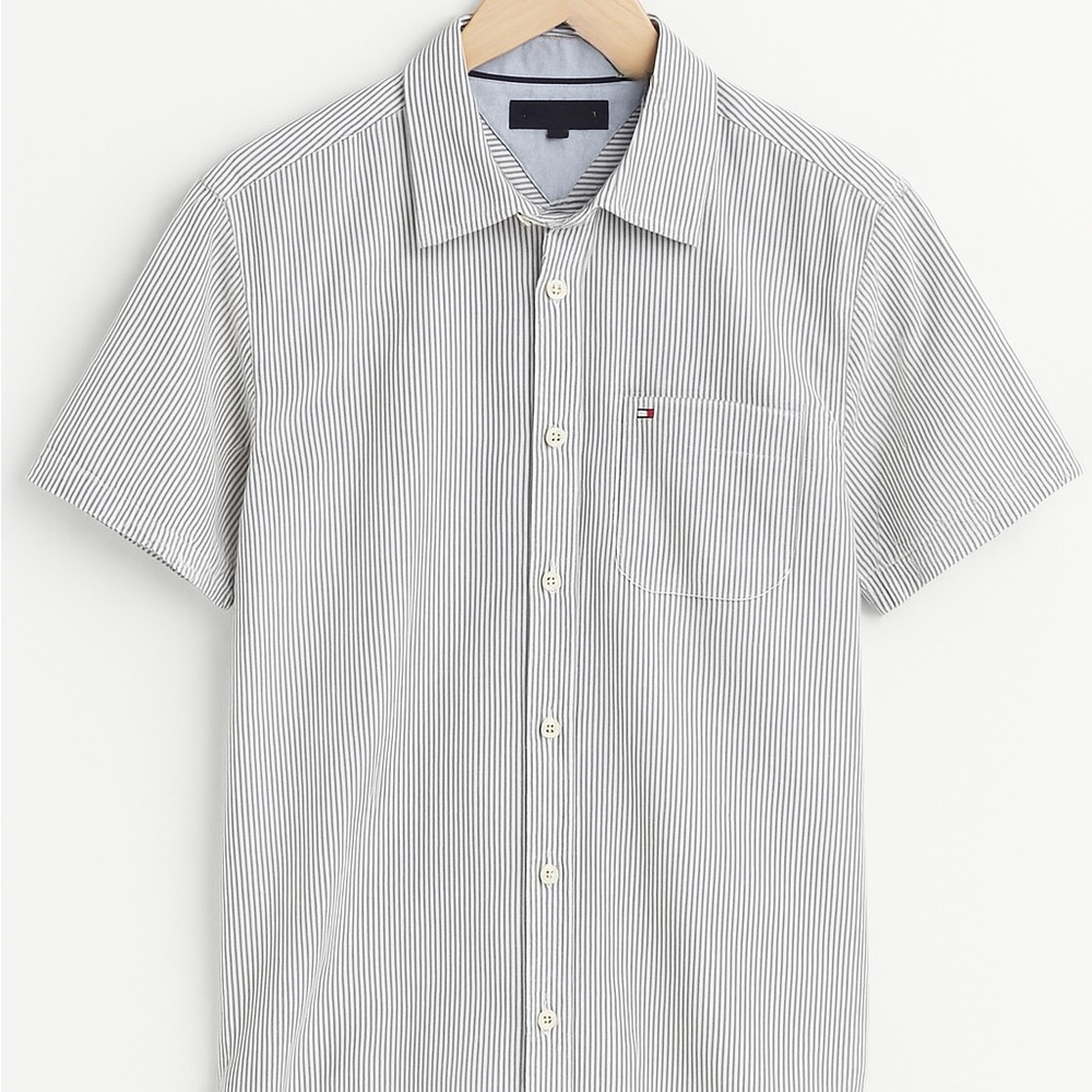 Tommy Hilfiger Men's Striped Shirt - Black and White